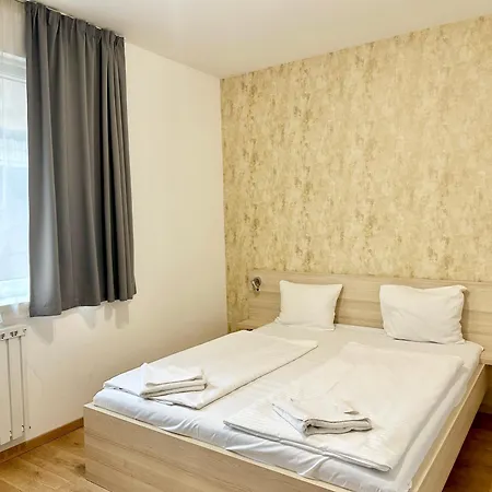 Apartmán Prime - Premium 2 Bedroom Family With Balcony - Free Parking