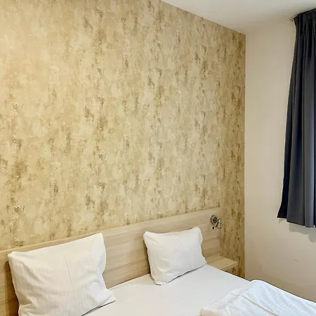 Prime - Premium 2 Bedroom Family With Balcony - Free Parking Апартаменты Будапешт