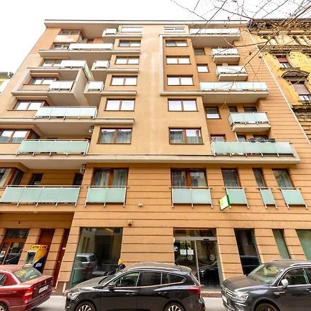 Apartmán Prime - Premium 2 Bedroom Family With Balcony - Free Parking Budapešť