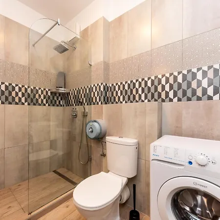 Prime - Premium 2 Bedroom Family With Balcony - Free Parking Budapešť