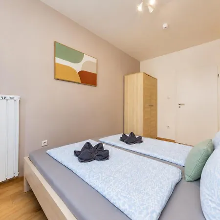 Apartman Prime - Premium 2 Bedroom Family With Balcony - Free Parking Budapest