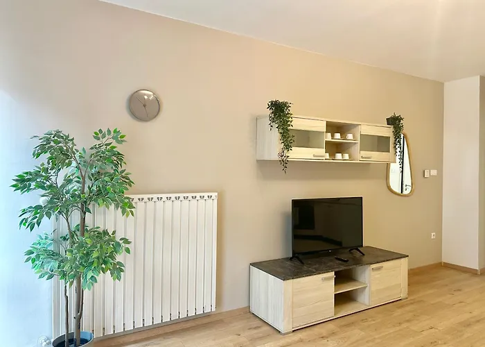 Prime - Premium 2 Bedroom Family With Balcony - Free Parking
